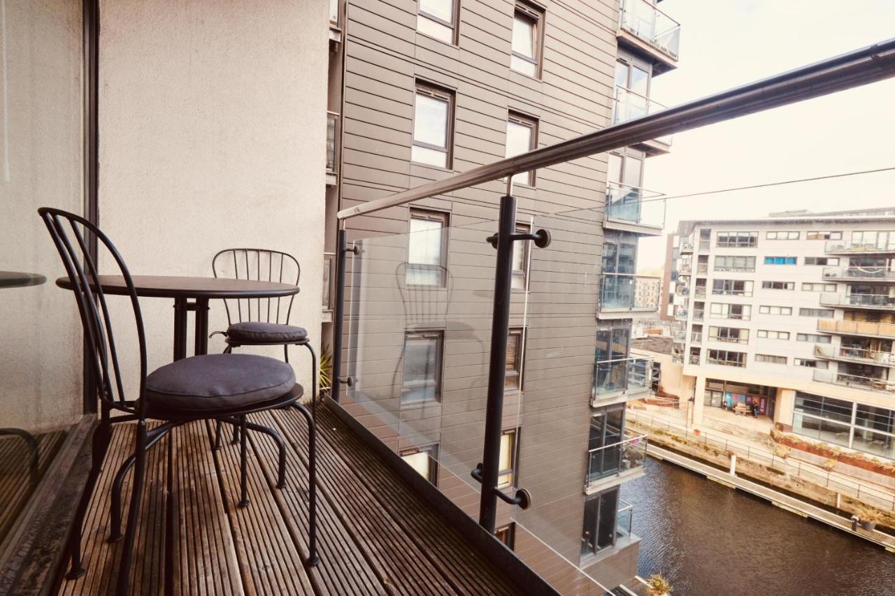 Deluxe City Modern Apt&Free Parking No Balcony リーズ エクステリア 写真