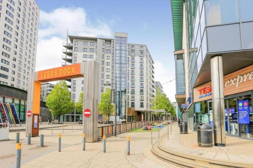 Deluxe City Modern Apt&Free Parking No Balcony リーズ エクステリア 写真